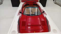 KK Scale Ferrari 308 GTS Magnum P.I. 1982 1/12 - foto 2