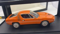 KK Scale Alfa Romeo Montreal 1970 1/18 - foto 5