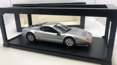 KK-Scale Ferrari 512 BBi 1981 1/18 - foto 5