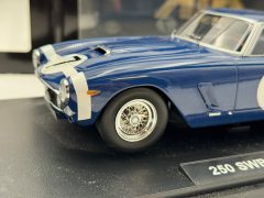 KK Scale Ferrari 250 SWB Goodwood 1961 1/18 Scatola Lievemente Usurata - foto 3