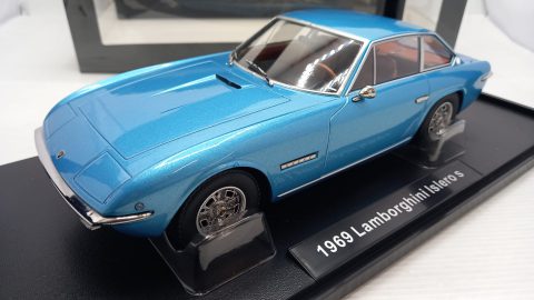 KK Scale Lamborghini Islero S 1969 1/18