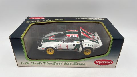 Kyosho Lancia Stratos HF Rally Monte Carlo 1977 1/18