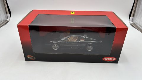 Kyosho Ferrari 328 GTB 1988 1/18
