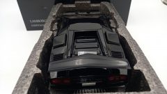 kyosho Lamborghini Countach LP 400S 1/18 - foto 4