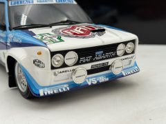 Kyosho Fiat 131 Abarth Costa Smeralda 1981 1/18 - foto 5