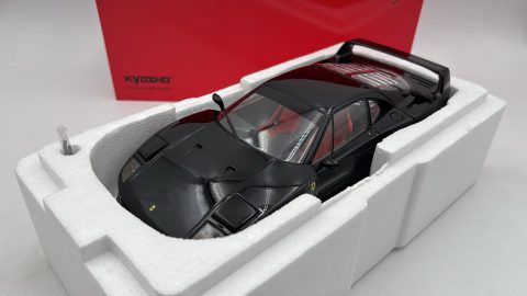 Kyosho Ferrari F40 1/18