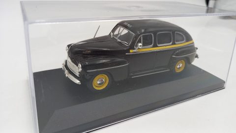Ford Fordor Sedan Istanbul 1947 Taxi 1/43, senza scatola originale