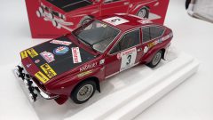 Laudoracing Alfa Romeo Alfetta Gr.2 Autodelta rally Tour de Corse 1975 1/18 - foto 1