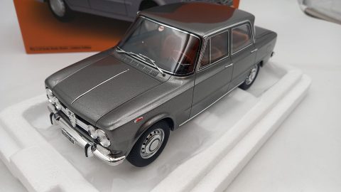 Laudoracing Alfa Romeo Giulia Super 1969 1/18
