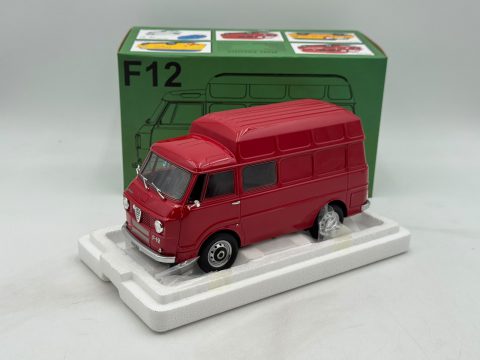 Laudoracing Alfa Romeo F12 Autocarro Tetto Sopralzato 1967 1/18