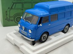 Laudoracing Alfa Romeo F12 Autocarro Tetto Sopralzato 1967 1/18 - foto 2