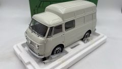 Laudoracing Alfa Romeo F12 Autocarro 1967 1/18 - scala 1:18