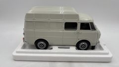 Laudoracing Alfa Romeo F12 Autocarro 1967 1/18 - foto 5