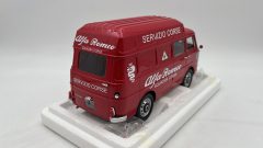 Laudoracing Alfa Romeo F12 Servizio Corse 1967 1/18 - foto 6