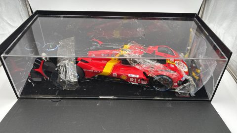 Looksmart Ferrari 499P AF Corse N.51 winner Le Mans 2023 1/12 modello rotto, teca scheggiata, ruote staccate, scatola rovinata