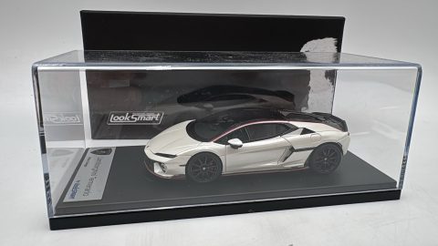 Looksmart Lamborghini Temerario Allegerita 1/43, Scatola lievemente usurata