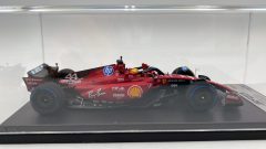 Looksmart Ferrari SF-23 F1 Lewis Hamilton Test Livery 2025 1/43 - foto 4