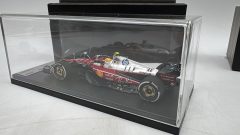 Looksmart Ferrari SF-25 Lewis Hamilton Monza GP 2025 1/43, Teca leggermente segnata - foto 4