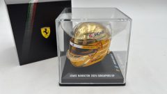 Looksmart Casco Helmet Lewis Hamilton Singapore GP 2025 1/5 - scala 1:5