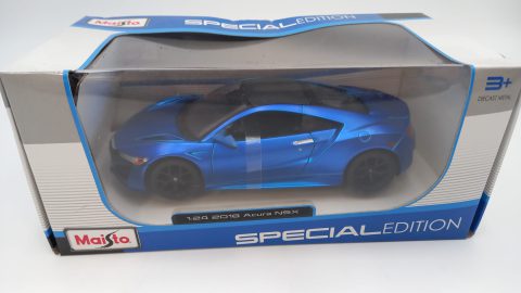 Maisto Acura NSX 2018 1/24, confezione lievemente usurata