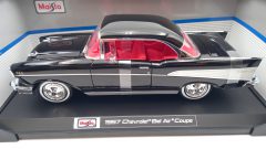 Maisto Chevrolet Bel Air Coupe 1957 1/18 - foto 4