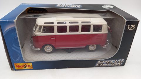 Maisto Volkswagen T1 Van Samba Minibus 1962 1/25, confezione usurata