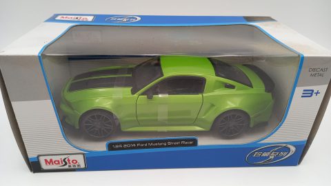 Maisto Ford Mustang Street Racer 2014 1/24