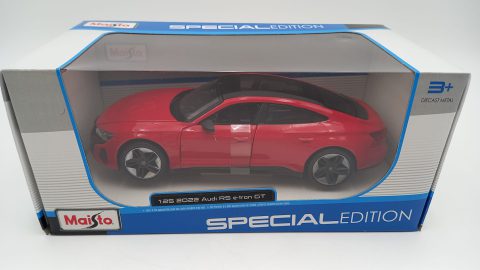 Maisto Audi RS E-Tron GT 2022 1/25