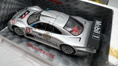 Maisto Mercedes CLK-GTR 1/18, Scatola lievemente usurata - foto 4