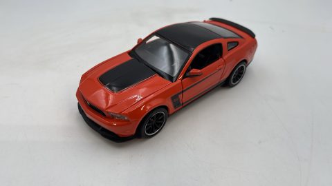 Maisto Ford Mustang Boss 302 1/24 senza scatola originale