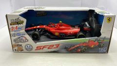 Maisto Ferrari SF-23 Scuderia Ferrari Carlos Saintz 2023 1/24 - scala 1:24