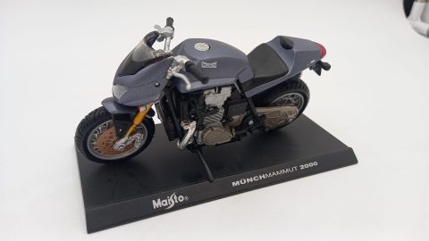 Maisto Munchmammut 2000 1/24, senza scatola originale