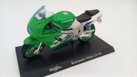 Maisto Kawasaki Ninja ZX-9R 1/24, senza scatola originale