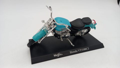 Maisto Honda VT1100 C2 Shadow 1/24, senza scatola originale