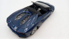 Maisto Lamborghini LP700-4 Roadster 1/24, presenta qualche piccolo segno, senza scatola originale - foto 2