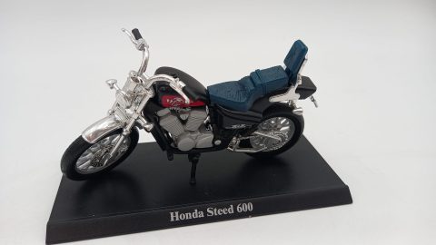 Maisto Honda Steed 600 1/24, senza scatola originale