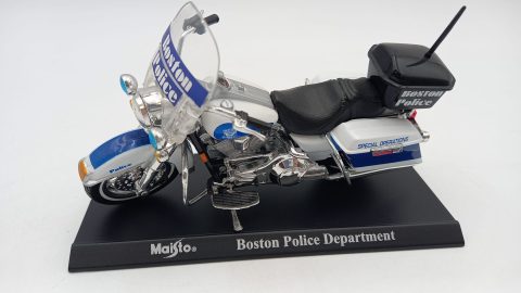 Maisto Harley Davidson Boston Police Department 1/18, senza scatola originale