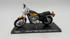 Harley-Davidson XL 1200C Sportster 1200 Custom del 2000 1/18 senza scatola originale - scala 1:18