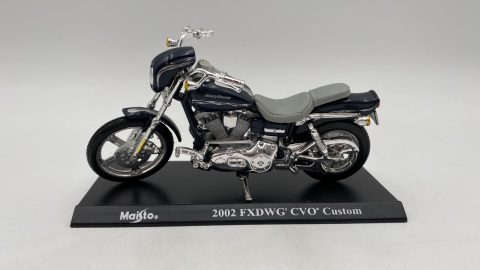 Harley-Davidson 2002 FXDWG CVO Custom 1/18 senza scatola originale