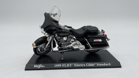 Harley-Davidson FLHT Electra Glide Standard del 1999 1/18 senza scatola originale