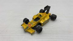 Majorette Racing F1 1/55, senza scatola originale, segni di usura del tempo, alettone posteriore danneggiato - scala 1:55