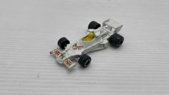 Majorette Shadow DN5 F1 1/50, discrete condizioni, senza scatola originale, segni di usura del tempo - scala 1:50