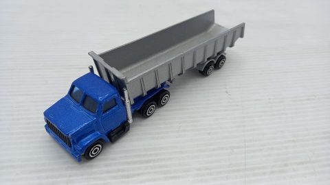 Majorette camion con cassone trasporto materiali solidi 1/100, giocattolo vintage in ottime condizioni
