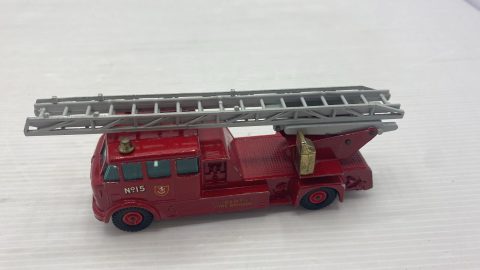 Matchbox Merryweather fire engine autopompa dei vigili del fuoco 1/50 senza scatola originale, segni di usura