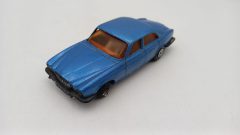 Matchbox Jaguar XJ 1/32, evidenti segni del tempo, una ruota rotta, senza scatola originale - scala 1:32