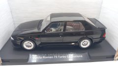 MCG Alfa Romeo 75 Turbo Evoluzione 1987 1/18 - foto 3