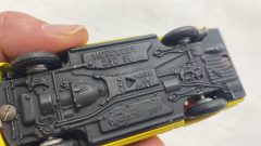 Mercury Mercedes 230 SL 1/43 modellino vissuto e con segni di usura e vernice rovinata, senza scatola originale - foto 5