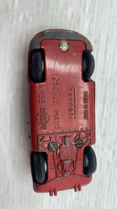 Mercury Ferrari 250 Le Mans 1/43 modellino vissuto e con segni di usura e vernice rovinata, bagagliaio rotto, senza scatola originale - foto 5