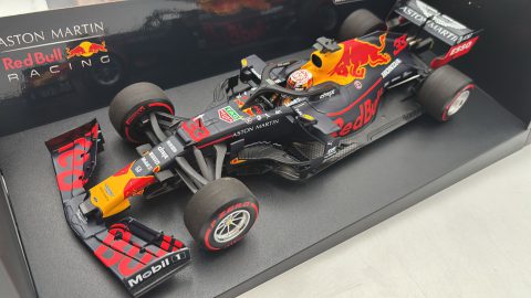 Minichamps Aston Martin Red Bull Racing RB15 Verstappen Winner German GP 2019 1/18