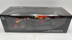 Minichamps Aston Martin Red Bull Racing RB16 Verstappen Winner Abu Dhabi GP 2020 1/18 - foto 2